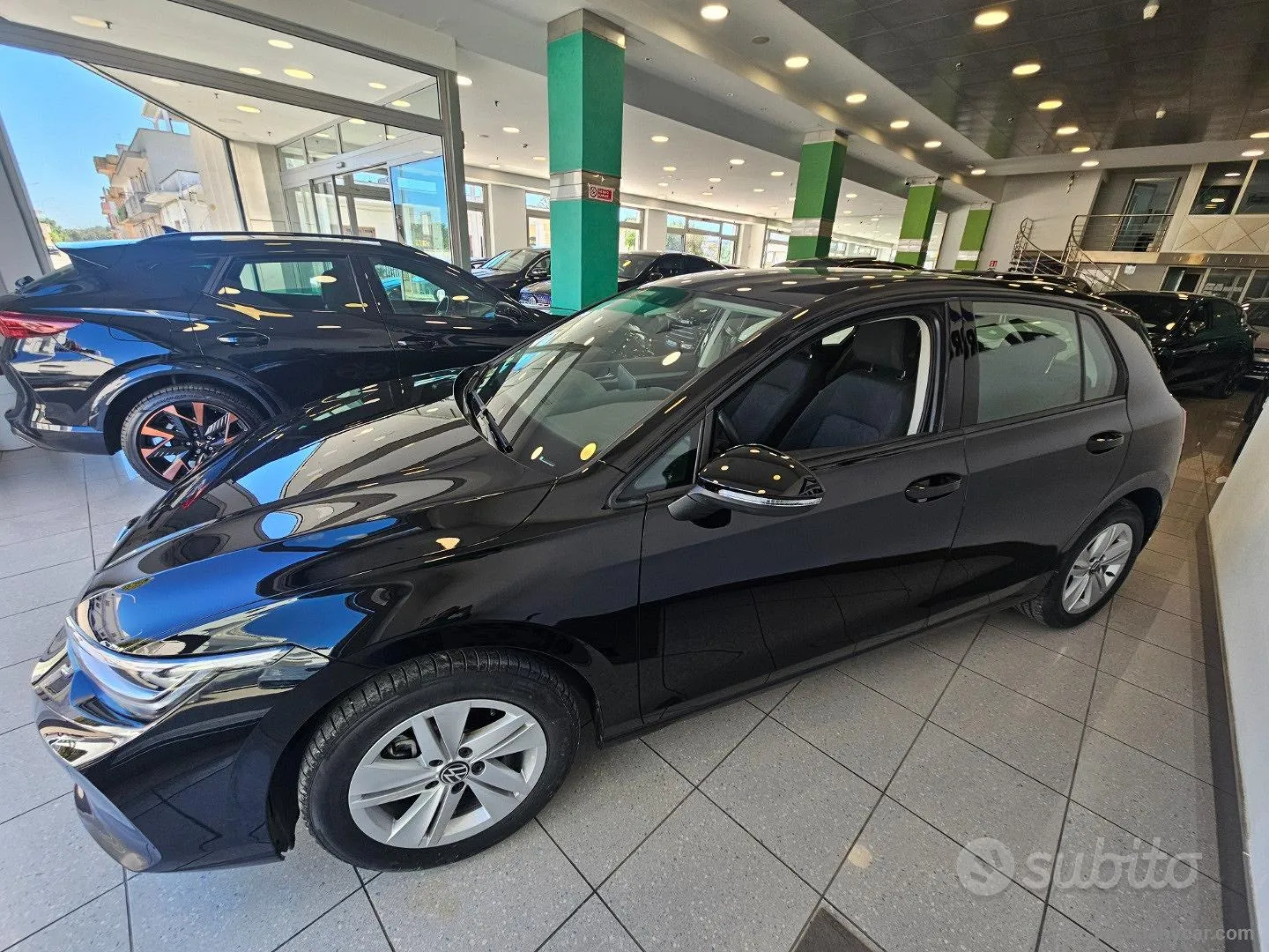 Volkswagen Golf 2025 photo 4