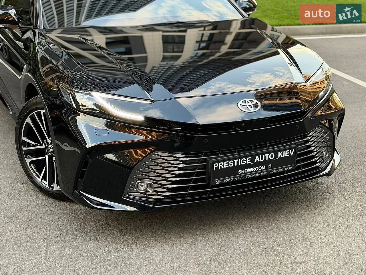 Toyota Camry 2025 photo 3