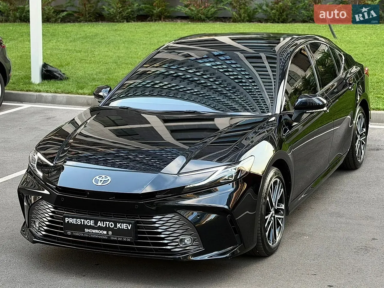 Toyota Camry 2025 photo 5