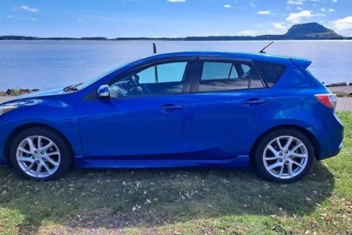 Mazda Axela