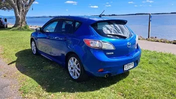Mazda Axela 2012 photo 3