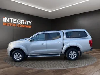 Nissan Navara 2015 photo 5