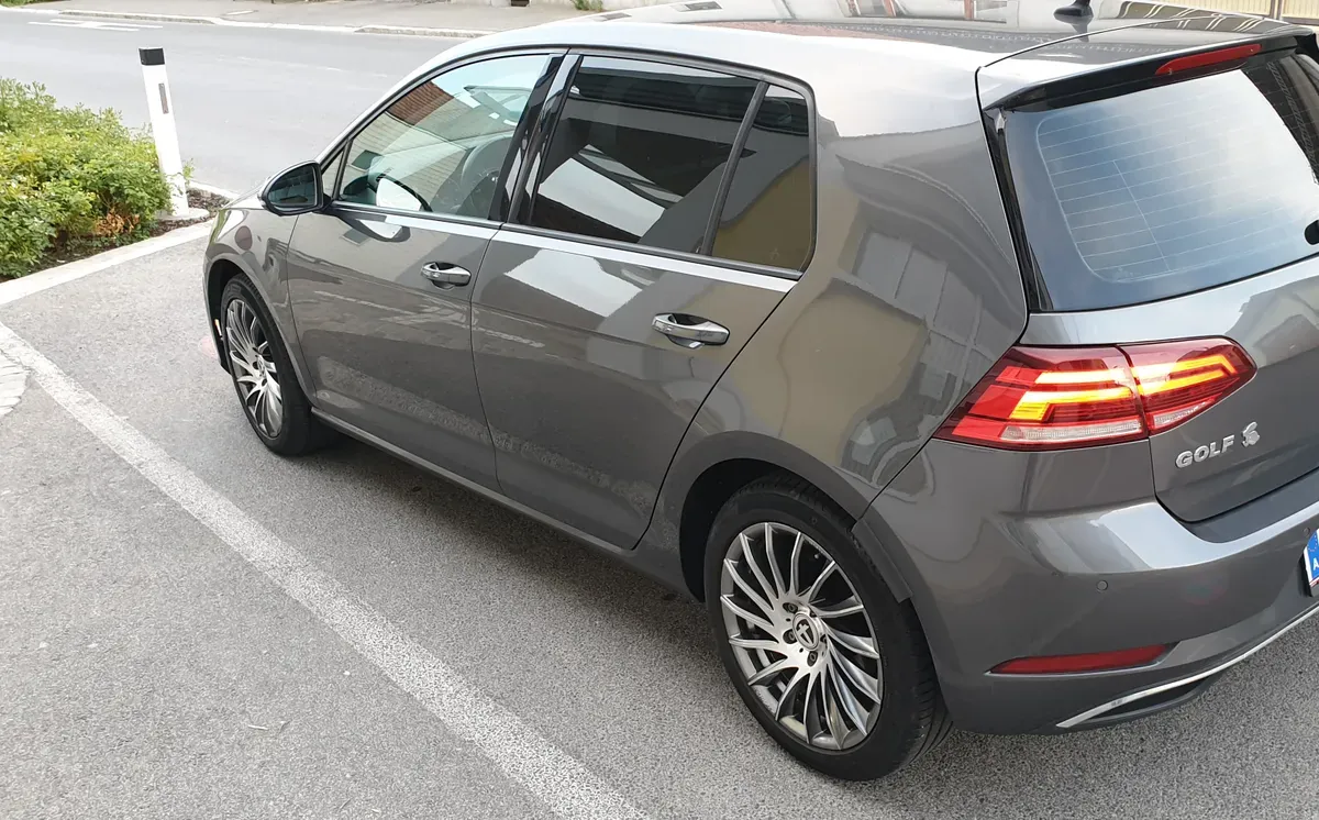 Volkswagen Golf 2017 photo 2