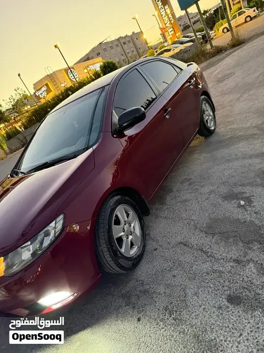 Kia Cerato 2011 photo 2