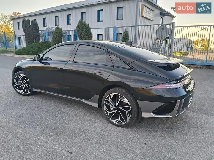 Hyundai Ioniq 6 2023 photo 3