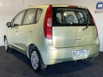 Mitsubishi Colt 2003 photo 5
