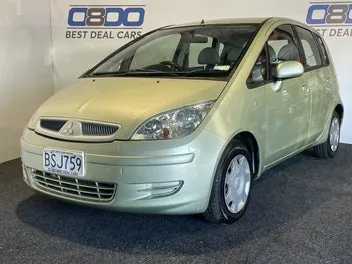Mitsubishi Colt 2003 photo 4