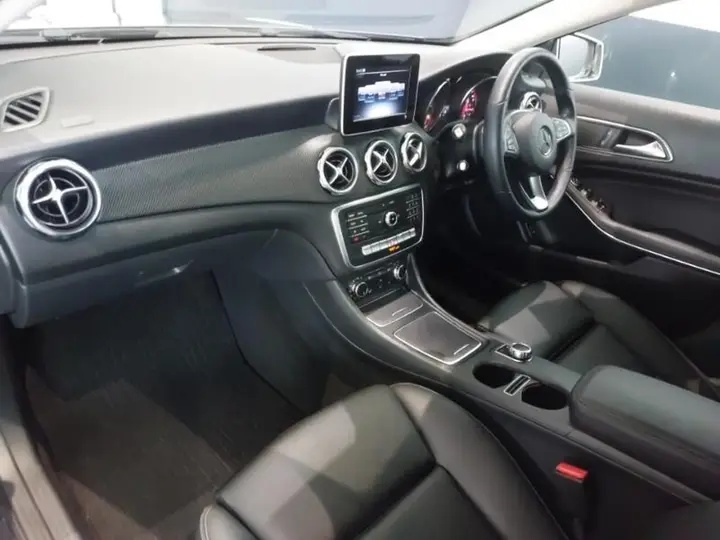 Mercedes-Benz Gla 2018 photo 5