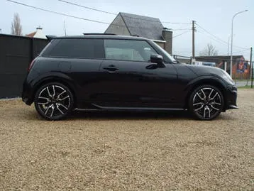 Mini Cooper S 2024 photo 2