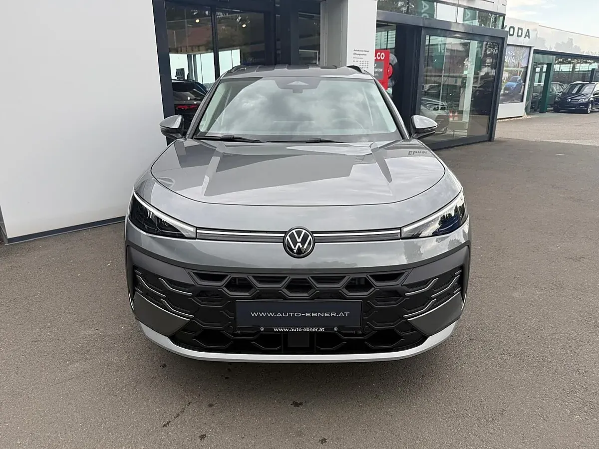 Volkswagen T-Roc Life 2026 photo 2