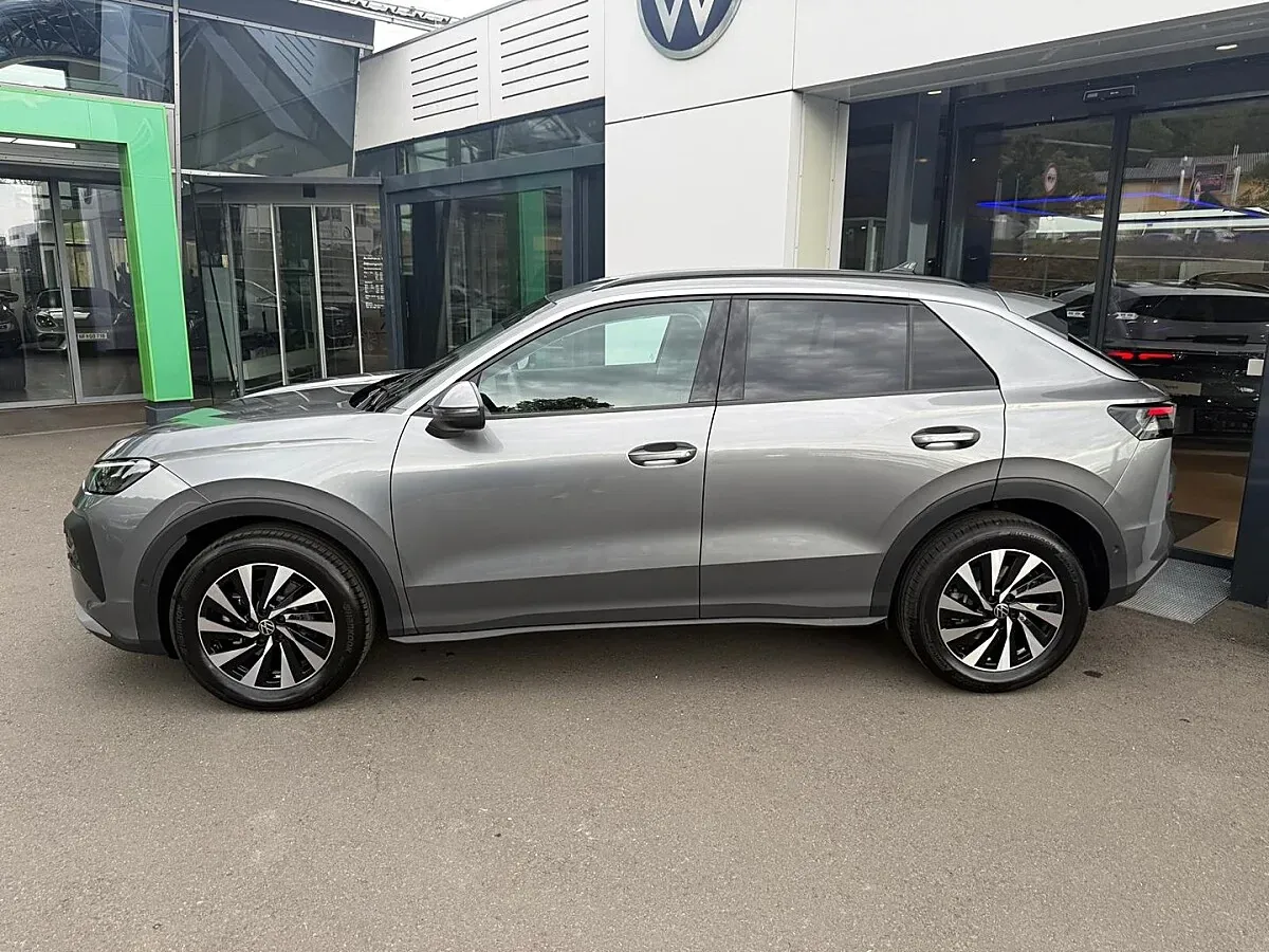 Volkswagen T-Roc Life 2026 photo 3