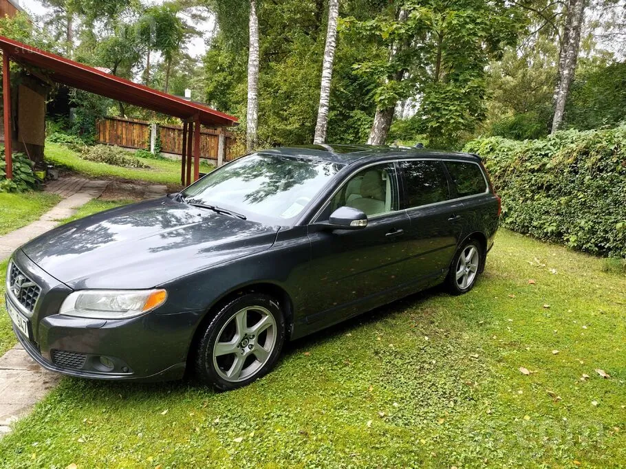 Volvo V70 2011 photo 3