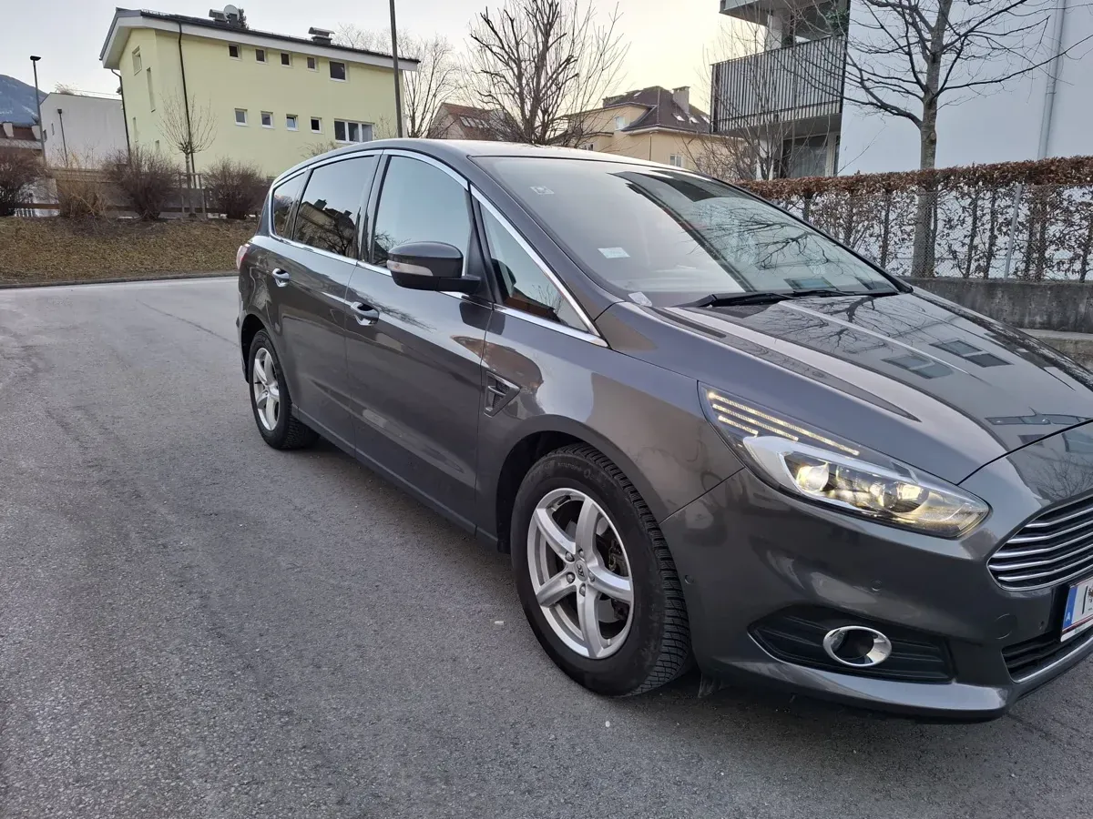 Ford S-Max