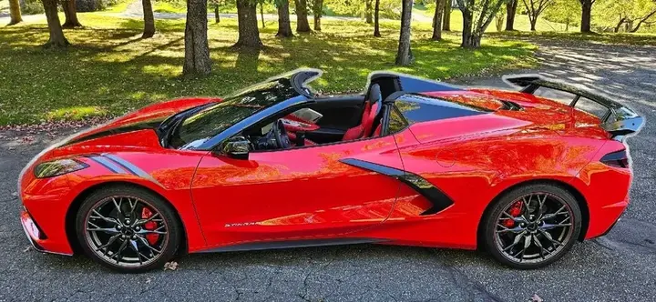 Chevrolet Corvette Stingray 2026 photo 2
