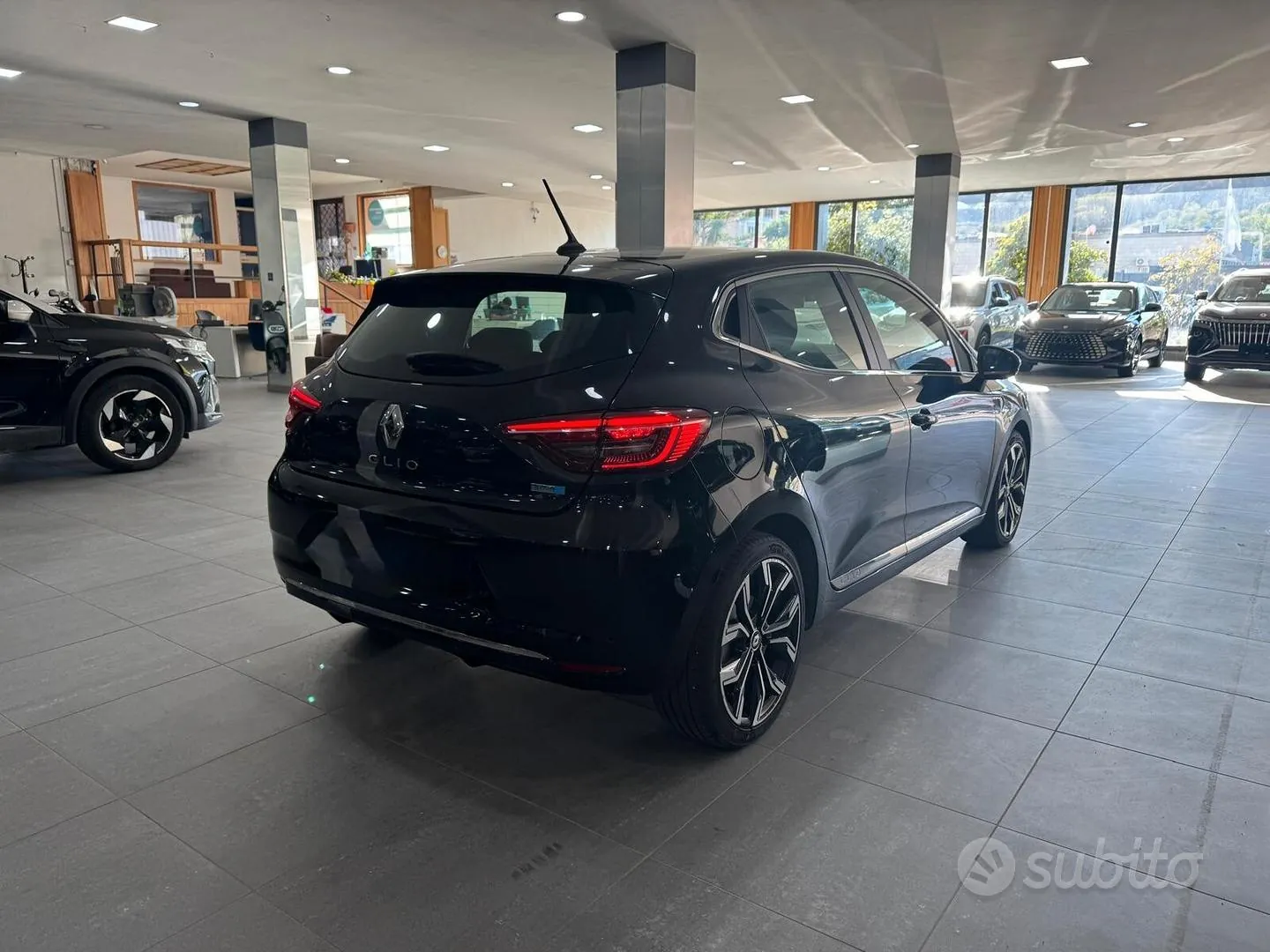 Renault Clio 2023 photo 4