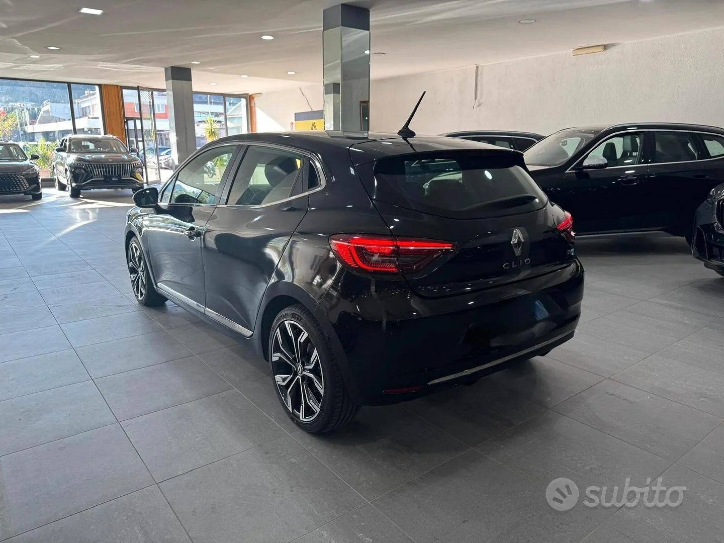 Renault Clio 2023 photo 3
