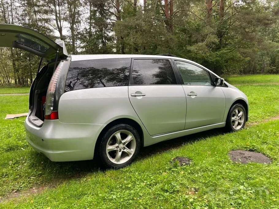 Mitsubishi Grandis 2006 photo 5