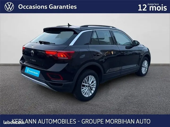 Volkswagen T-Roc 2023 photo 2