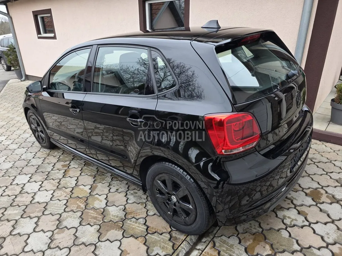 Volkswagen Polo 2011 photo 3