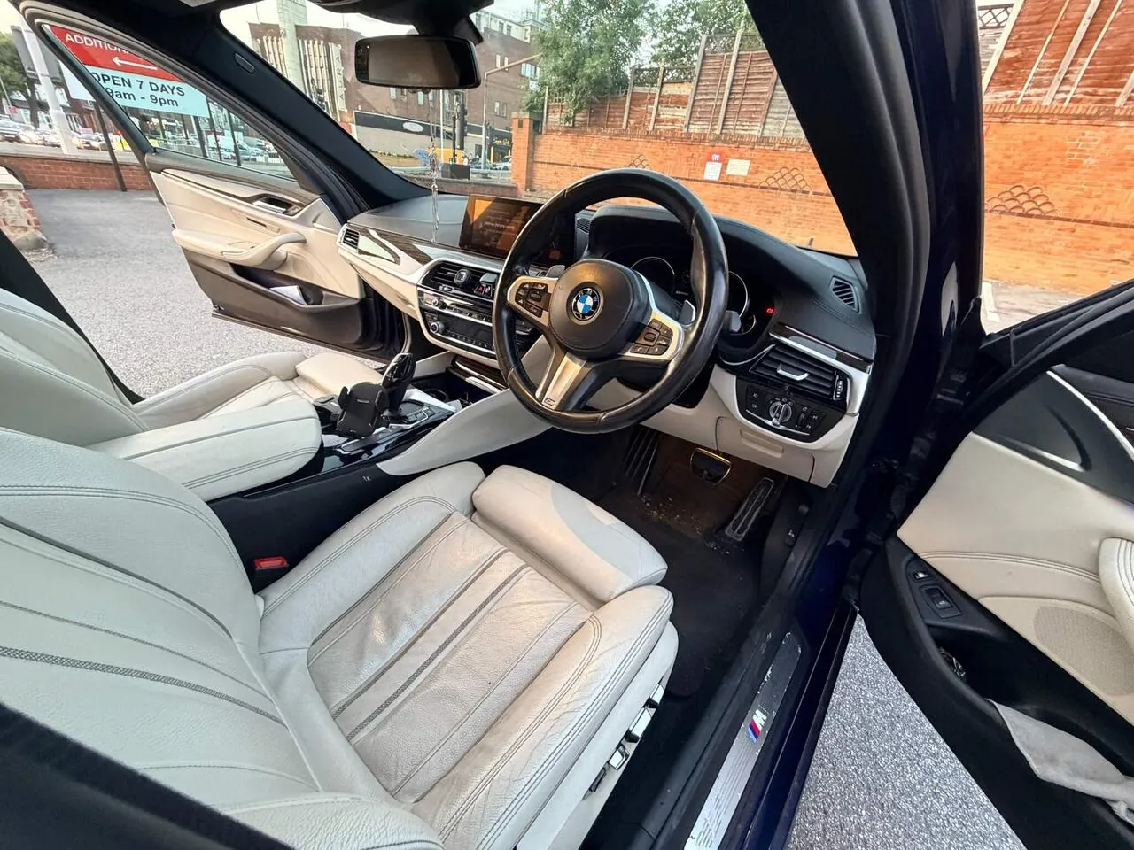 BMW 5 Series 2017 photo 5