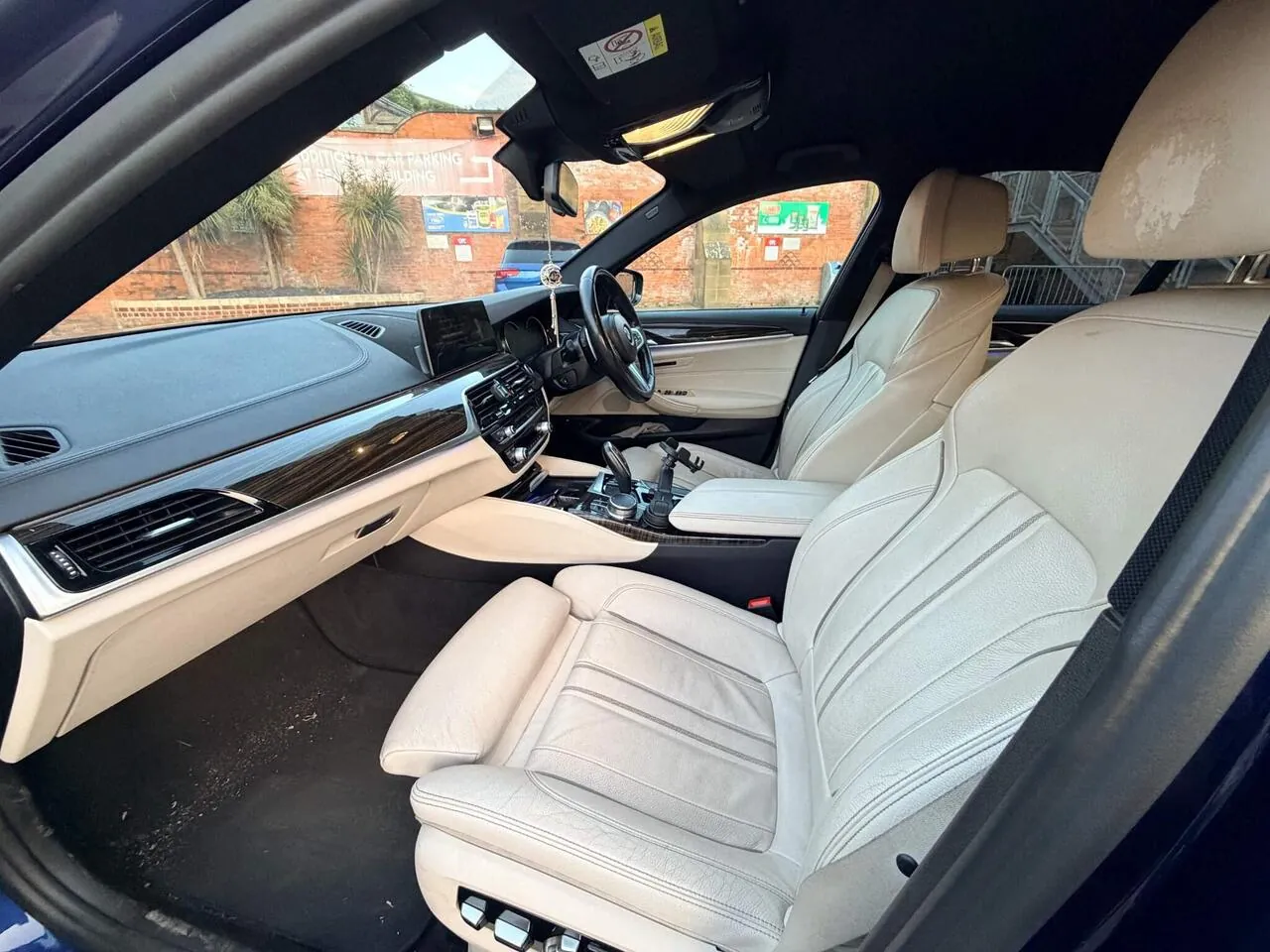 BMW 5 Series 2017 photo 3