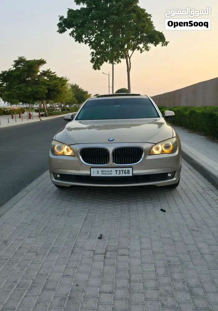 BMW 7 Series 2011 photo 4