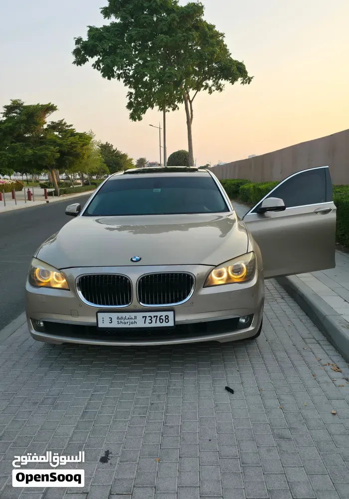 BMW 7 Series 2011 photo 3