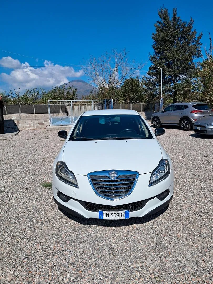 Lancia Delta 2012 photo 4