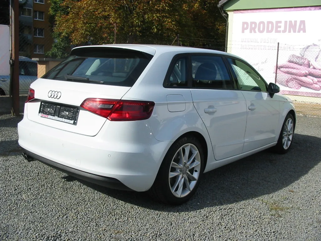 Audi A3 2013 photo 3