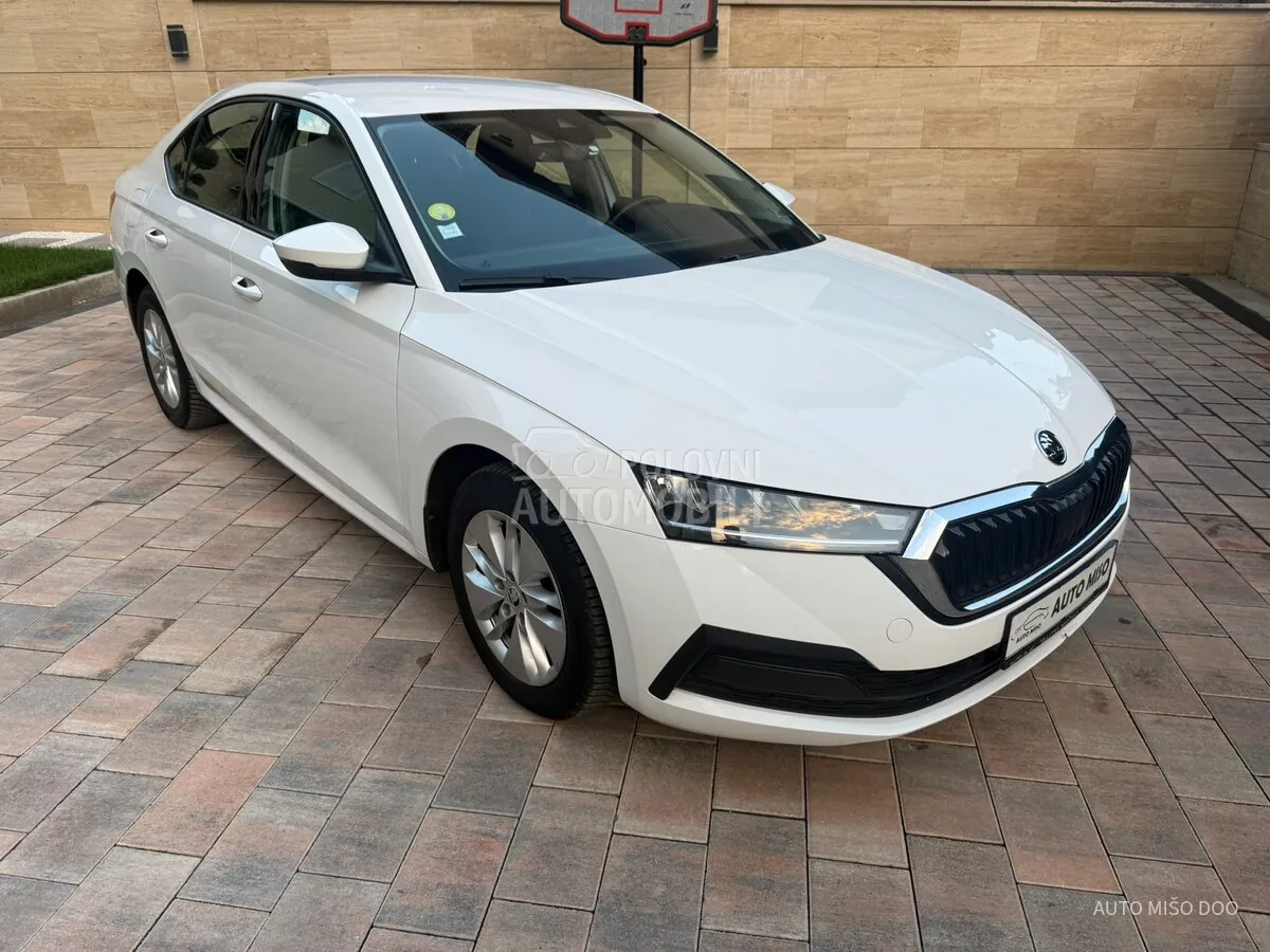 Skoda Octavia 2023 photo 3