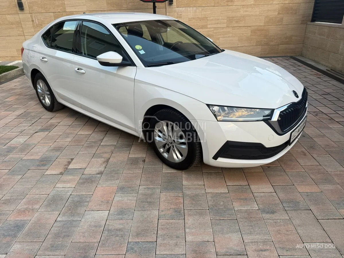 Skoda Octavia 2023 photo 4