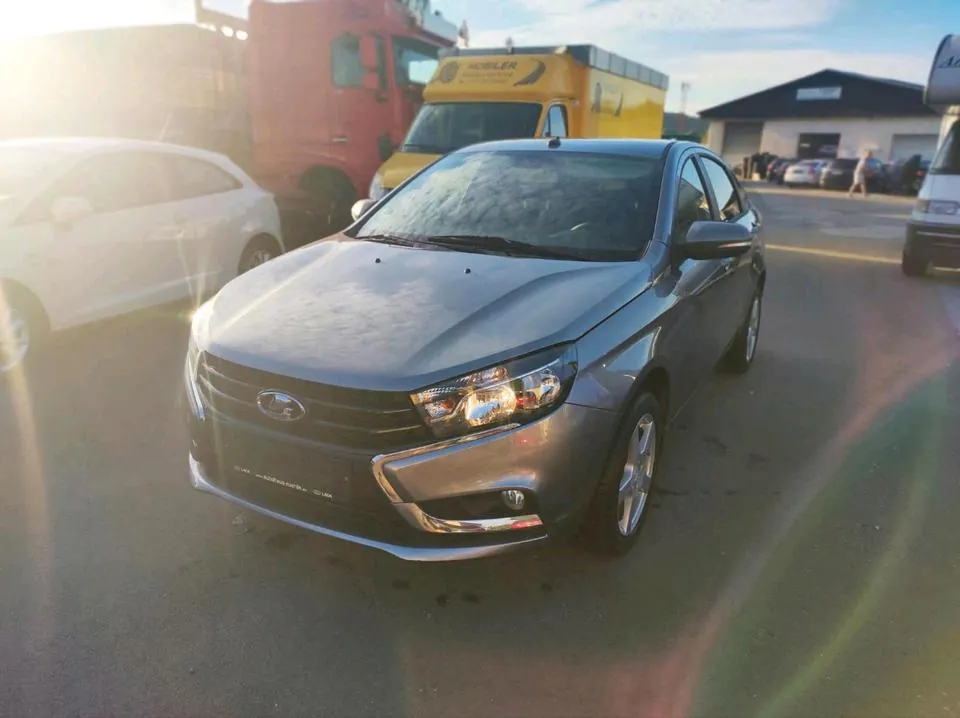 Lada Vesta