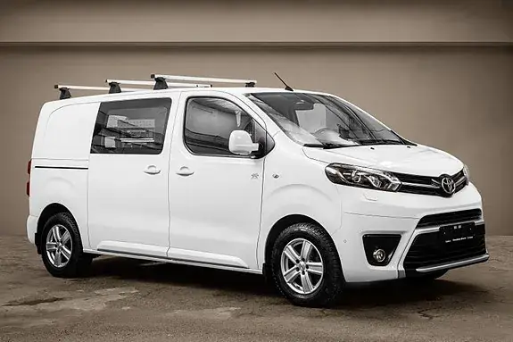 Toyota Proace 2021 photo 2