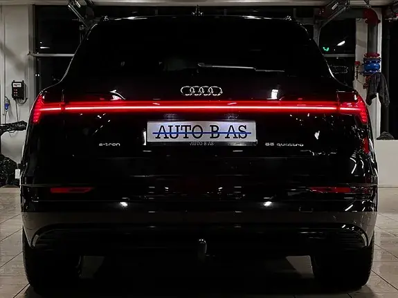 Audi E-Tron 2021 photo 4