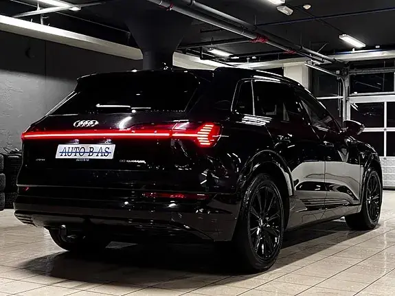 Audi E-Tron 2021 photo 5