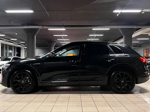 Audi E-Tron 2021 photo 2