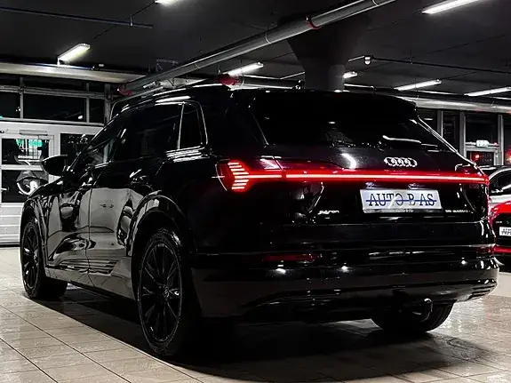 Audi E-Tron 2021 photo 3