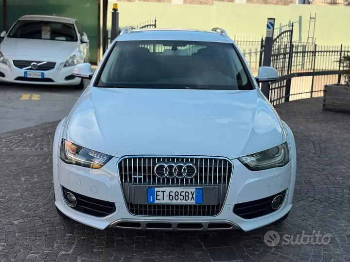 Audi A4 Allroad 2013 photo 2