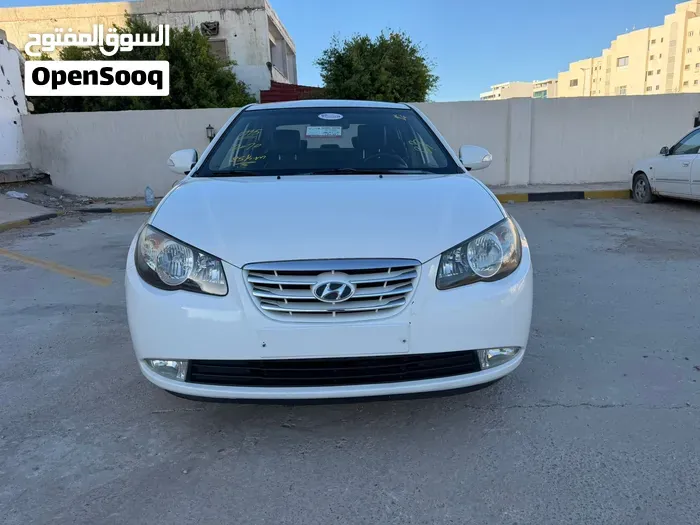 Hyundai Avante 2010 photo 3