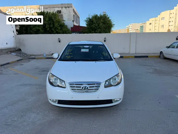 Hyundai Avante 2010 photo 4