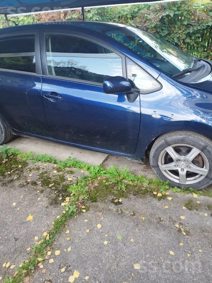 Toyota Auris 2009 photo 4