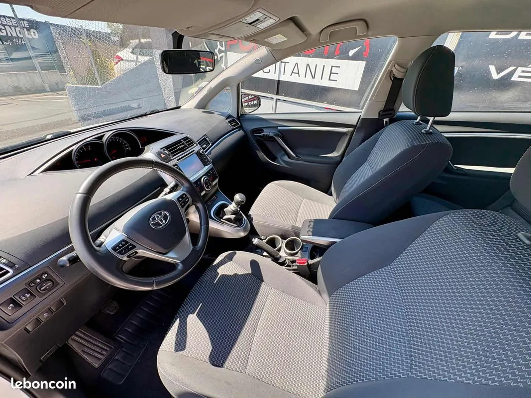 Toyota Verso 2014 photo 4