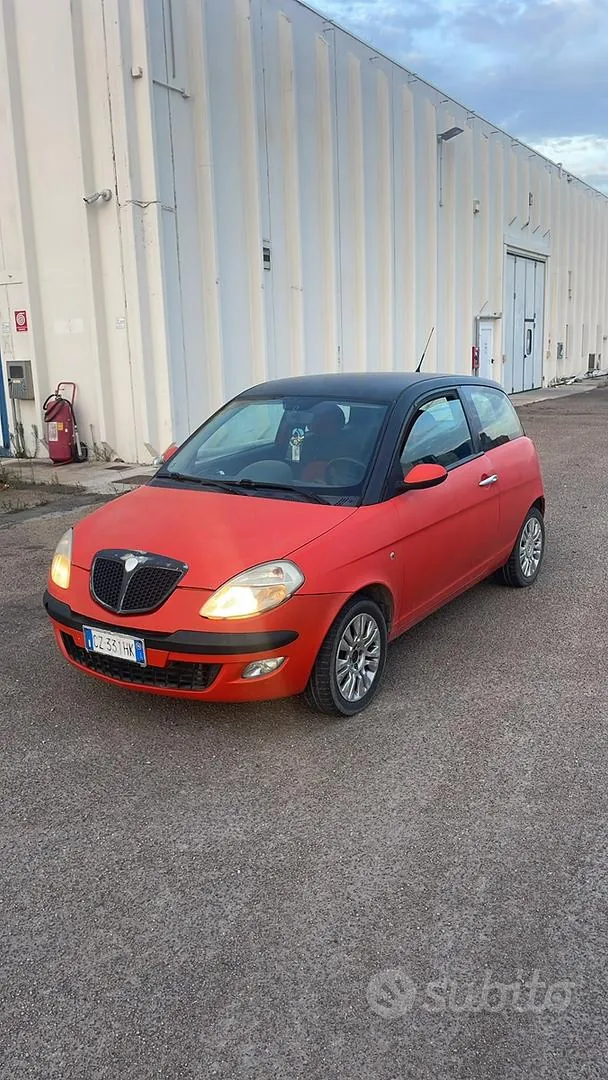 Lancia Ypsilon