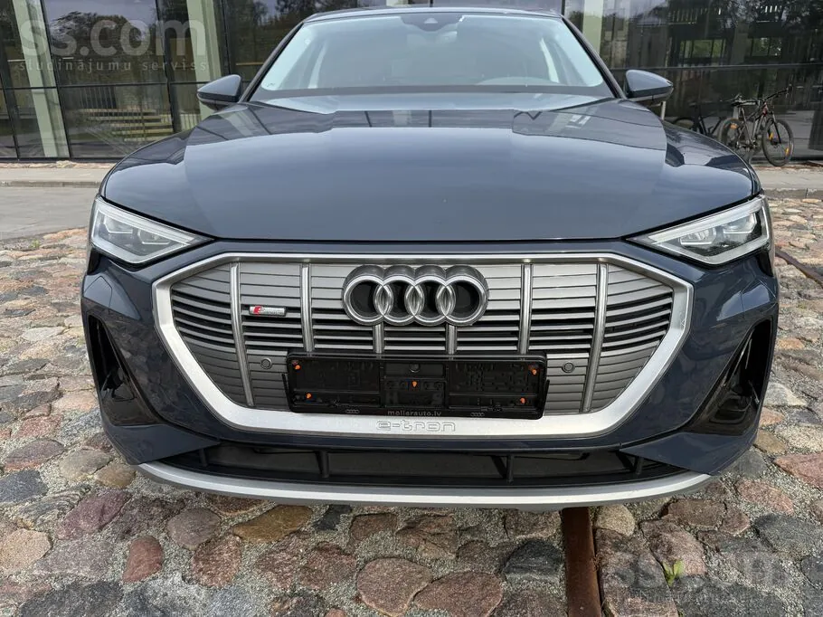 Audi E-Tron 2022 photo 2