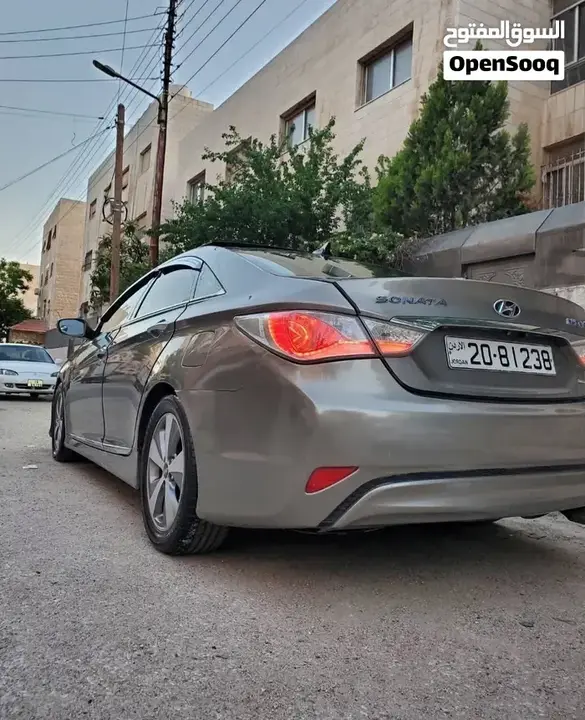 Hyundai Sonata 2011 photo 2