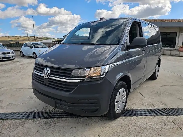 Volkswagen Caravelle 2021 photo 3