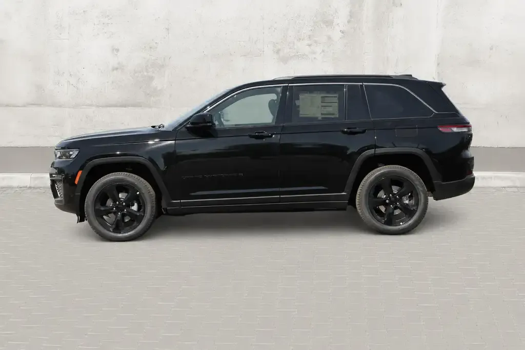 Jeep Grand Cherokee 2026 photo 3