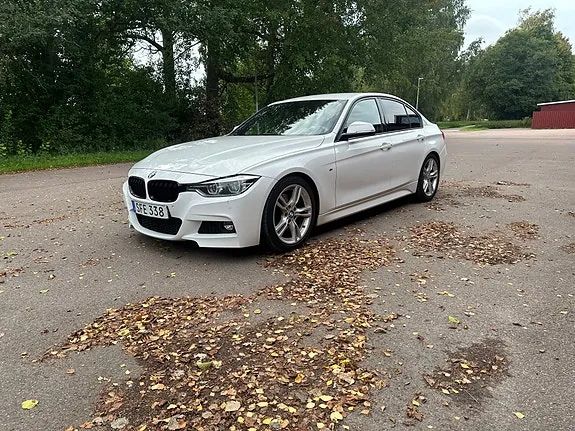 BMW 330I 2016 photo 3