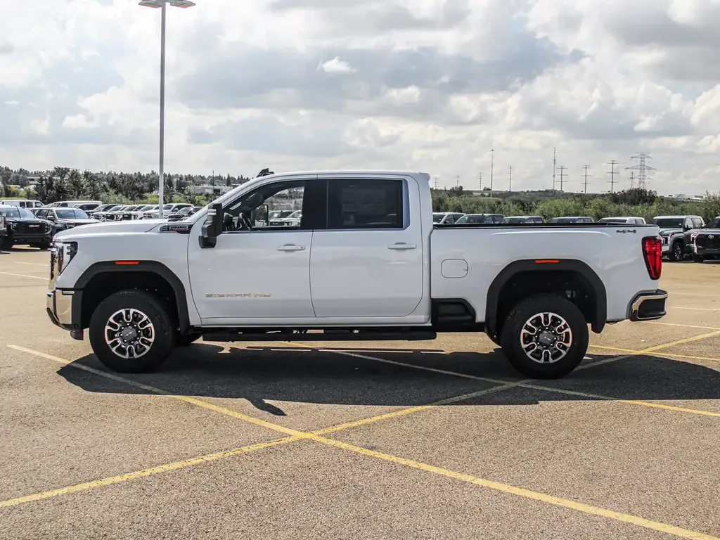 GMC Sierra 3500Hd 2026 photo 5