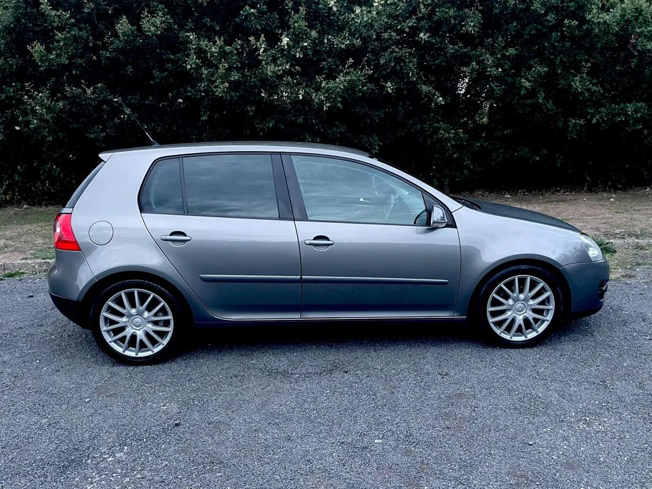 Volkswagen Golf 2008 photo 2